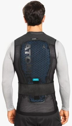 ATOMIC LIVE SHIELD VEST AMID Herren Protektorweste Ski Rückenprotector -Actionsport-Wuerzburg Verkäufe an5205034 1 modws live shield vest amid m all black